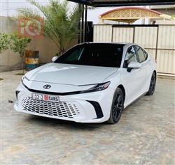 تۆیۆتا کامری